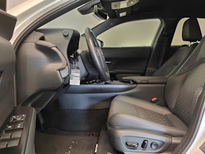 Vehicle image LEXUS UX 250h Comfort