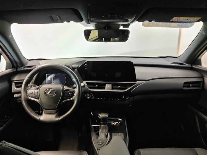 Vehicle image LEXUS UX
