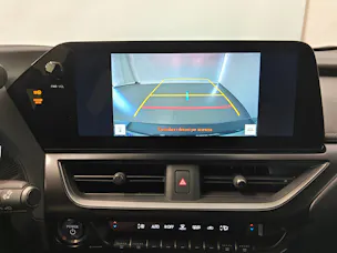 Lexus UX 250h Comfort - Ruote invernali & Servizi inclusi - Tasso leasing 1.99%