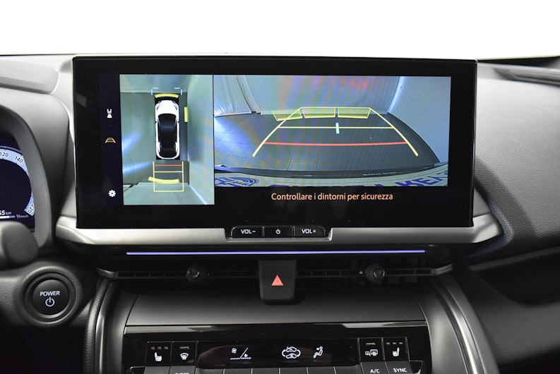 Vehicle image TOYOTA C-HR