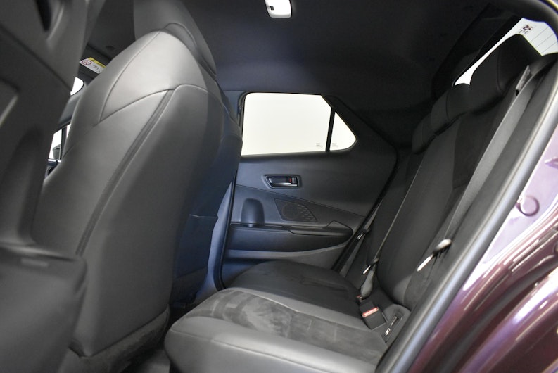 Vehicle image TOYOTA C-HR