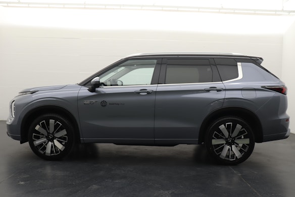 MITSUBISHI Outlander 2.4 PHEV Instyle 4x4 3