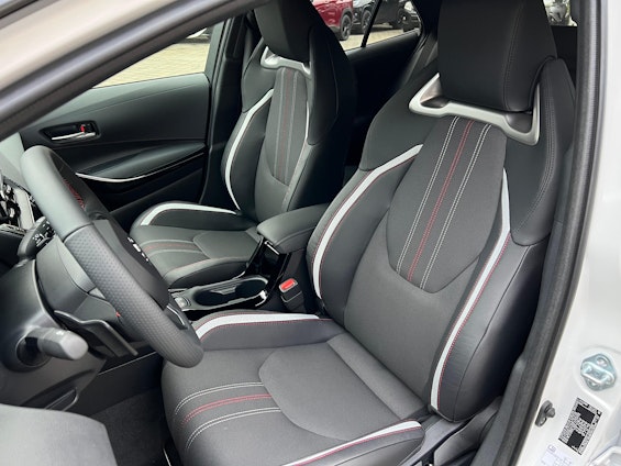 Vehicle image 8 Vehicle image 8