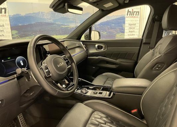 Vehicle image 5 Vehicle image 5