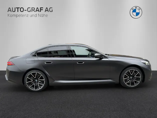 BMW M5 xDrive
