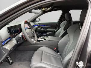 BMW M5 xDrive