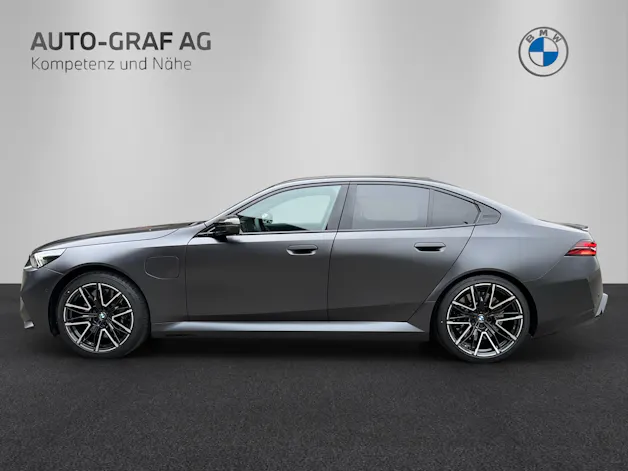 BMW M5 xDrive