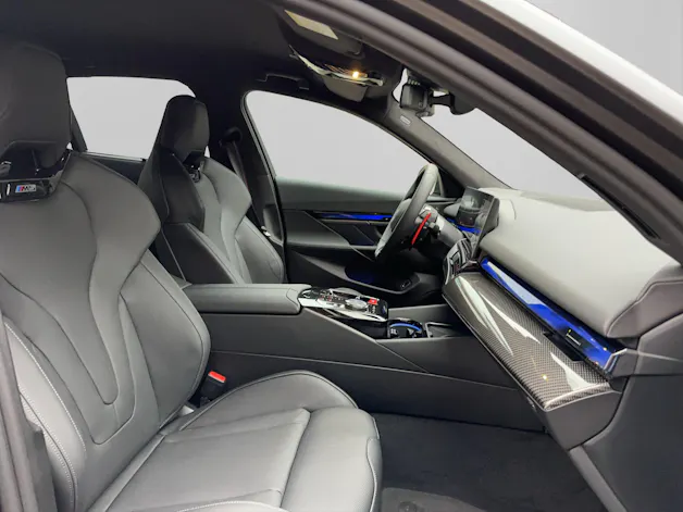 BMW M5 xDrive