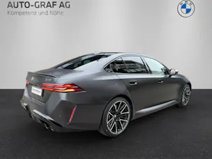 BMW M5 xDrive
