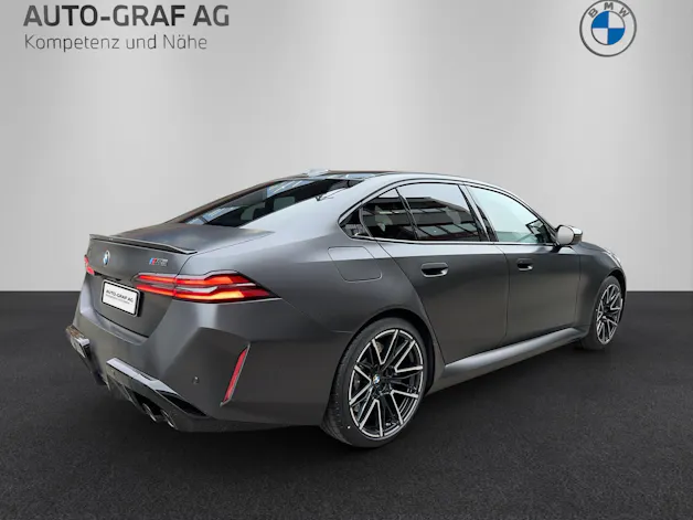 BMW M5 xDrive