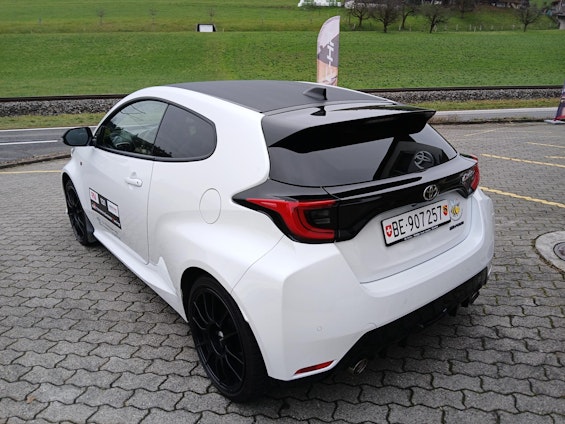 Vehicle image 6 Vehicle image 6