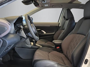 Vehicle image TOYOTA Yaris Cross 1.5 VVT-i HSD Premium AWD-i