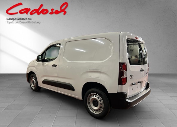 Vehicle image 3 Vehicle image 3