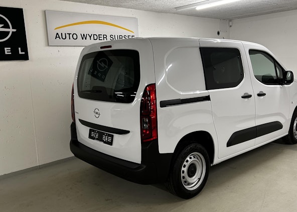 Vehicle image 6 Vehicle image 6