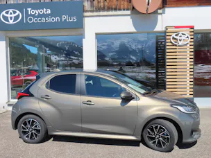 Toyota Yaris 1.5 VVT-i HSD Trend