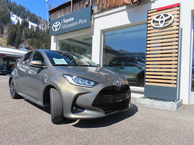 Toyota Yaris 1.5 VVT-i HSD Trend