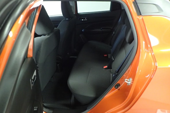 Vehicle image 17