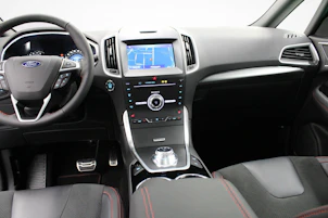 Fahrzeugbild FORD S-Max 2.5 Hybrid ST-Line | Panoramadach | ACC | Anhängerkupplung