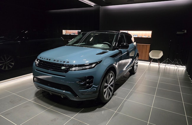 First vehicle image First vehicle image