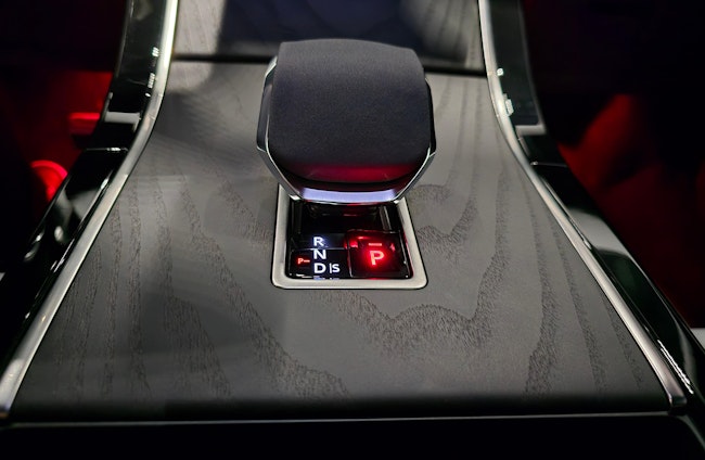 Vehicle image 19 Vehicle image 19