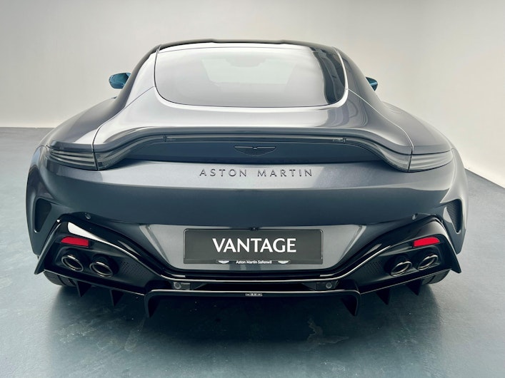 Fahrzeugbild ASTON MARTIN V12 Vantage