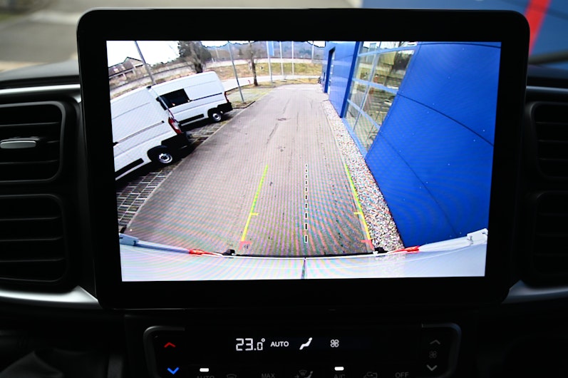 Vehicle image PEUGEOT BOXER