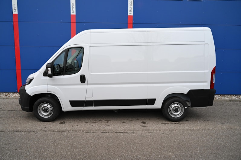 Vehicle image PEUGEOT BOXER