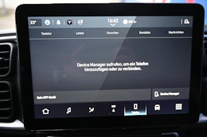 Vehicle image PEUGEOT Boxer Kaw. 335 L2H2 2.2 BlueHDi 140 S/S