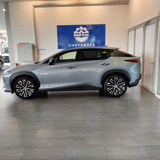 Vehicle image LEXUS RZ