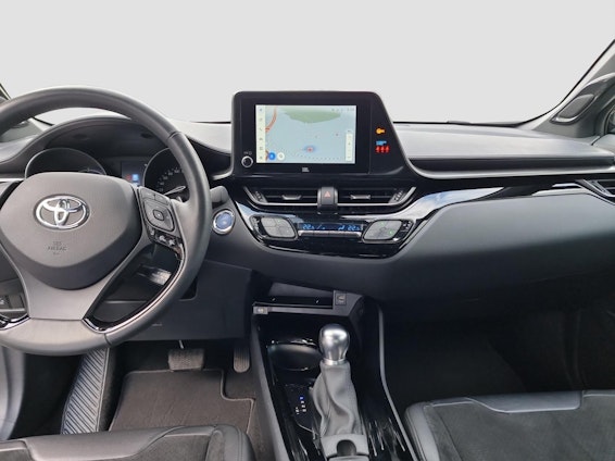 Vehicle image 8