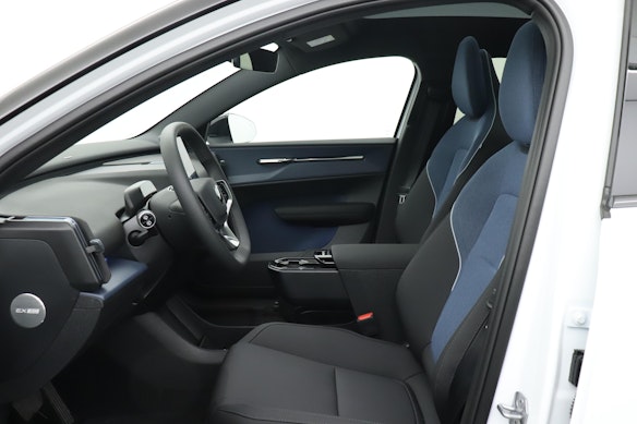 VOLVO EX30 E60 Twin Ultra Performance AWD 2