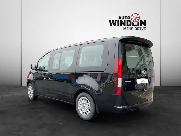 Hyundai Staria Wagon 1.6 GDi HEV Amplia