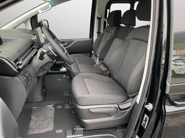Hyundai Staria Wagon 1.6 GDi HEV Amplia