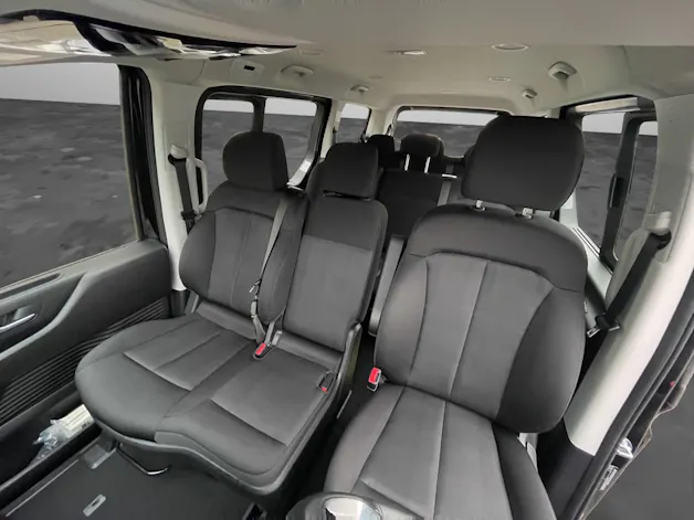 Hyundai Staria Wagon 1.6 GDi HEV Amplia