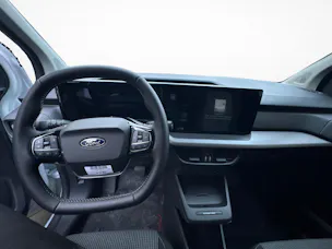 Ford E-Transit Courier Van Trend
