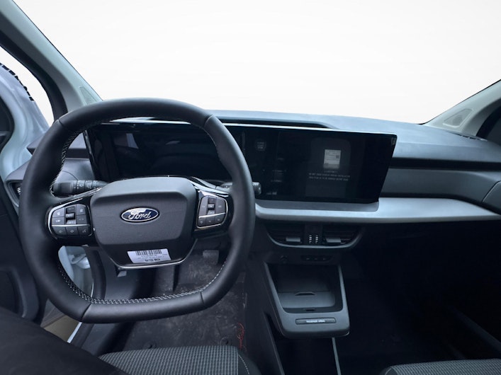 Vehicle image FORD E-TRANSIT COURIER