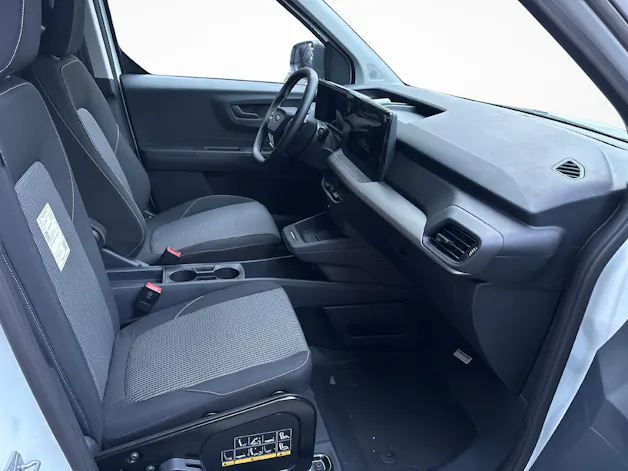Ford E-Transit Courier Van Trend