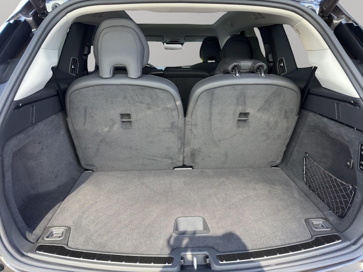 Vehicle image VOLVO EX 90