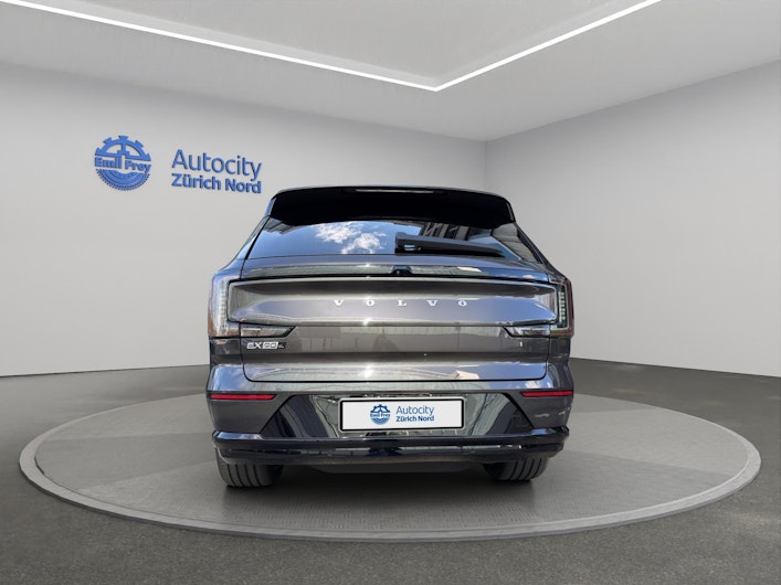 Vehicle image VOLVO EX 90