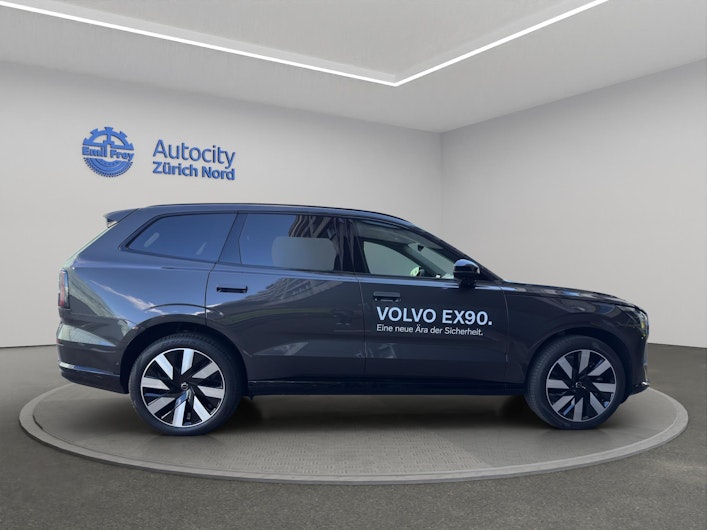 Vehicle image VOLVO EX 90