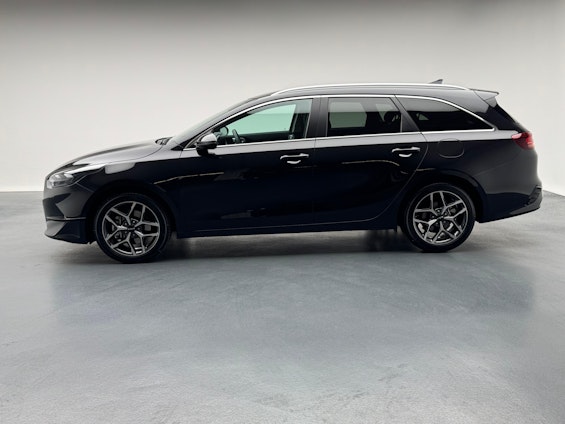 Vehicle image 4 Vehicle image 4