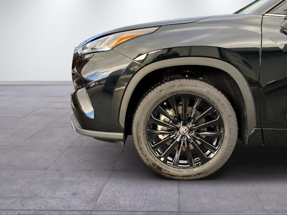 Vehicle image 2 Vehicle image 2