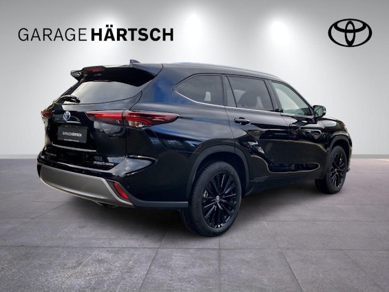 Vehicle image 6 Vehicle image 6