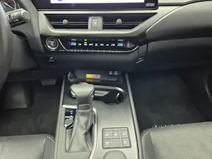 Lexus UX 250h Excellence