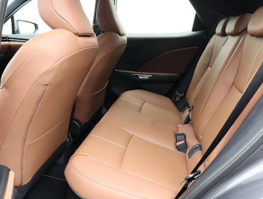 LEXUS LBX 1.5 Hybrid Relax AWD 3