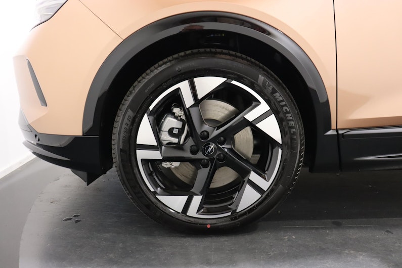 Vehicle image OPEL GRANDLAND