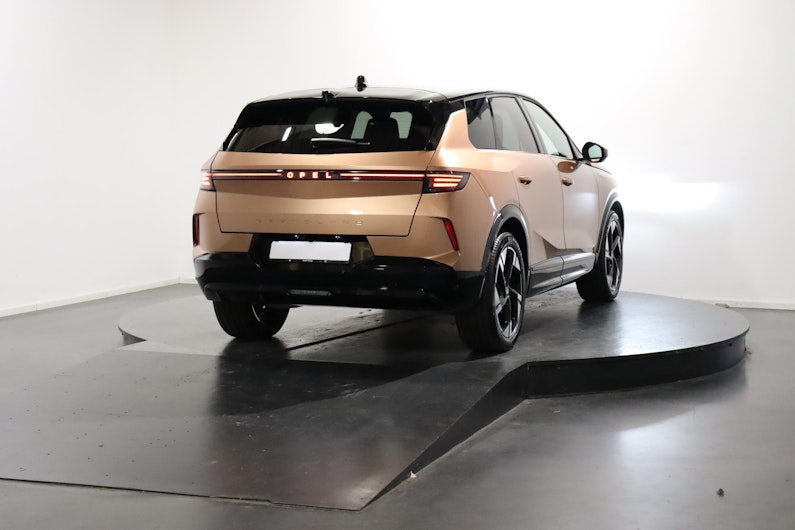 Vehicle image OPEL GRANDLAND