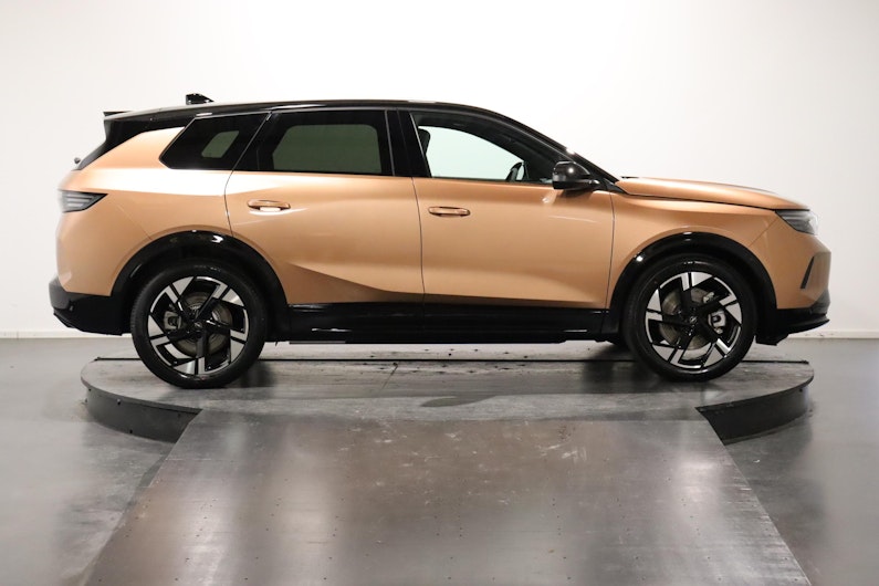 Vehicle image OPEL GRANDLAND