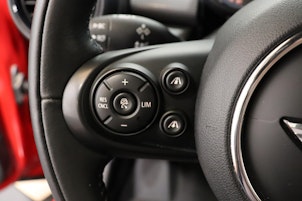 Vehicle image MINI Cabrio F57 1.5i Cooper