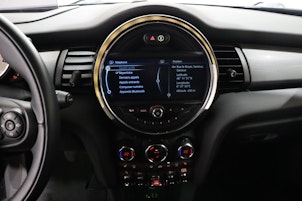 Vehicle image MINI Cabrio F57 1.5i Cooper